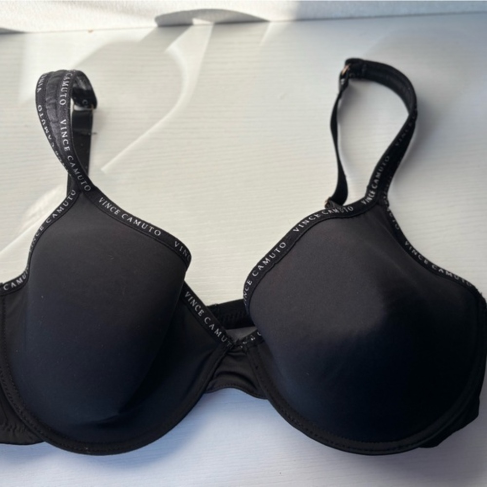 Vince Camuto | Black and Gray Strap Detail
| Size 42C - Picture 1 of 4